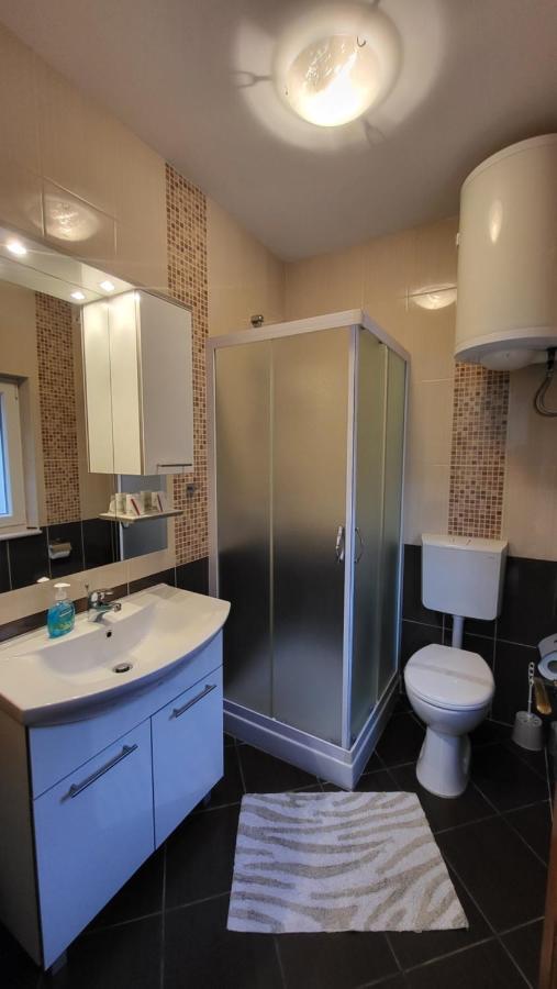 Stone House Apartments Didini Dvori לומבארדה מראה חיצוני תמונה