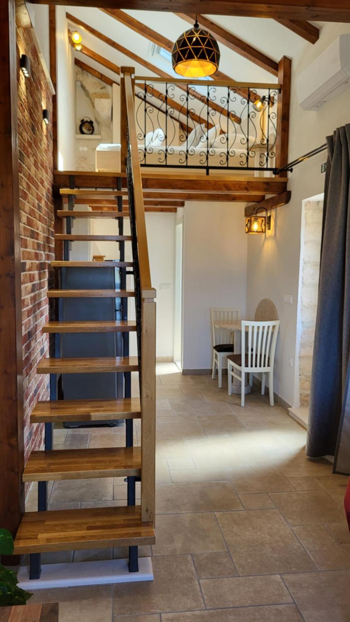 Stone House Apartments Didini Dvori לומבארדה מראה חיצוני תמונה
