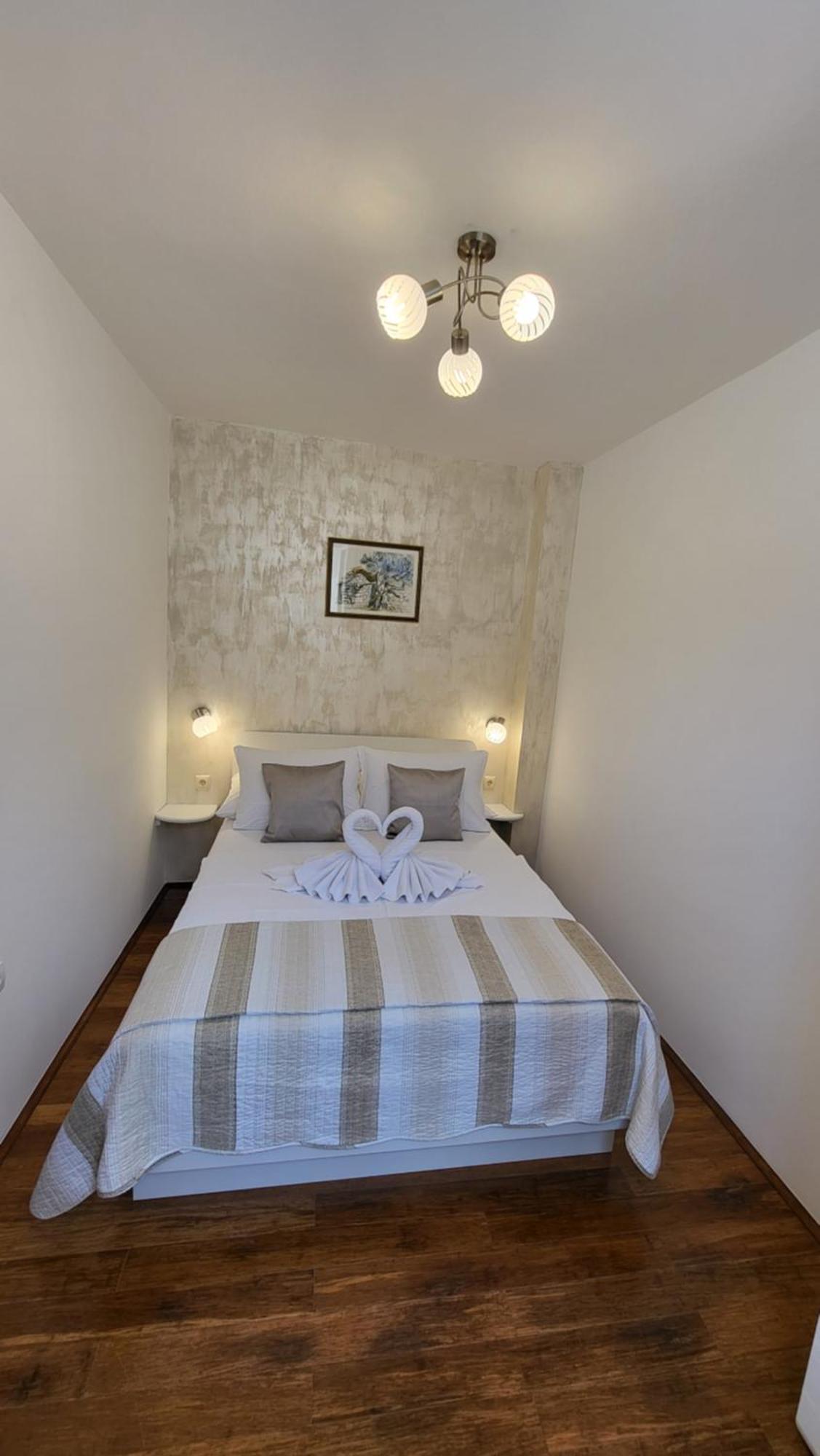 Stone House Apartments Didini Dvori לומבארדה מראה חיצוני תמונה
